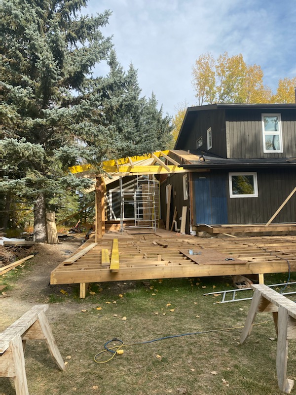 Springbank composite deck and cedar outdoor oasis